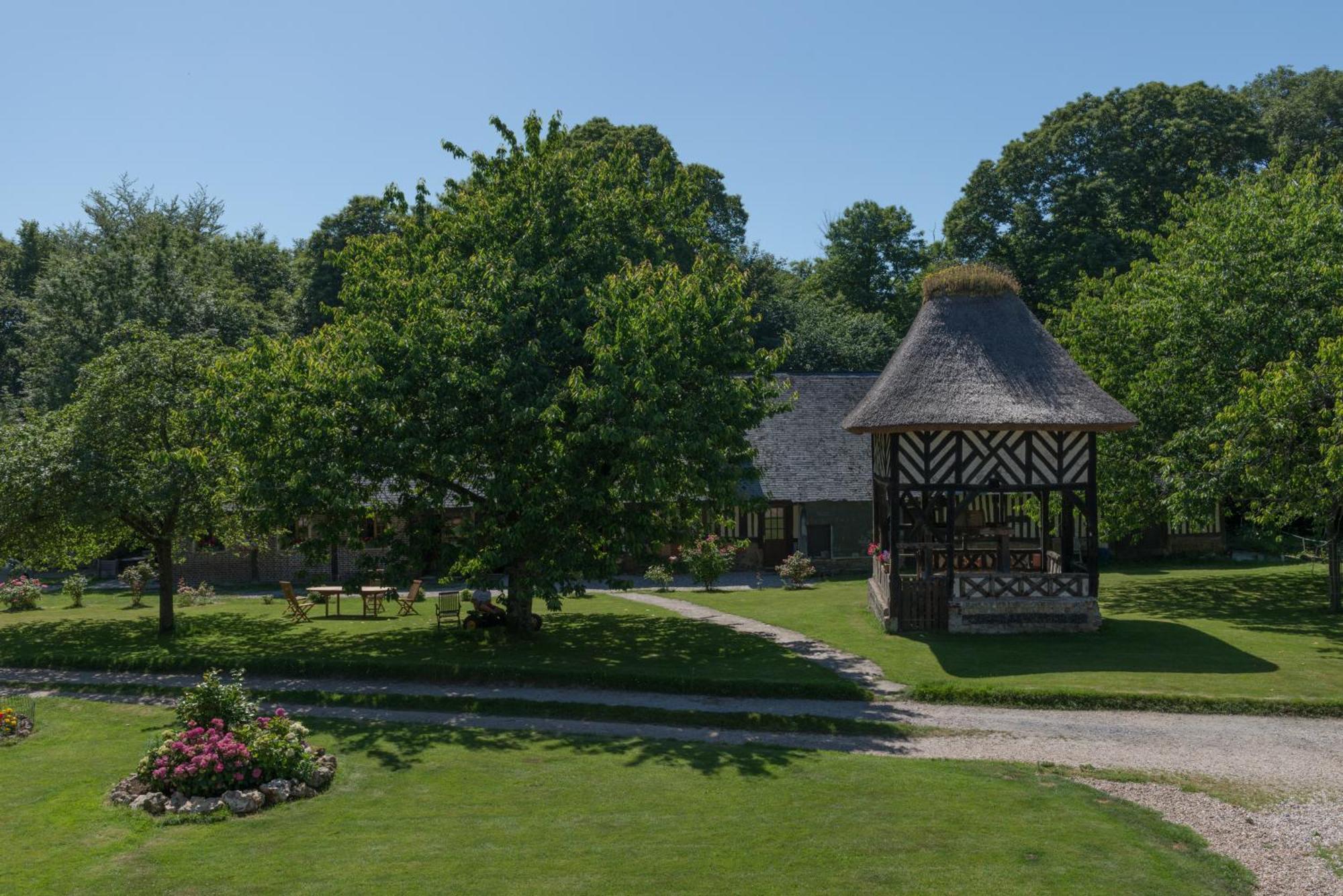 La Ferme Chevalier Hotel Equemauville Bagian luar foto